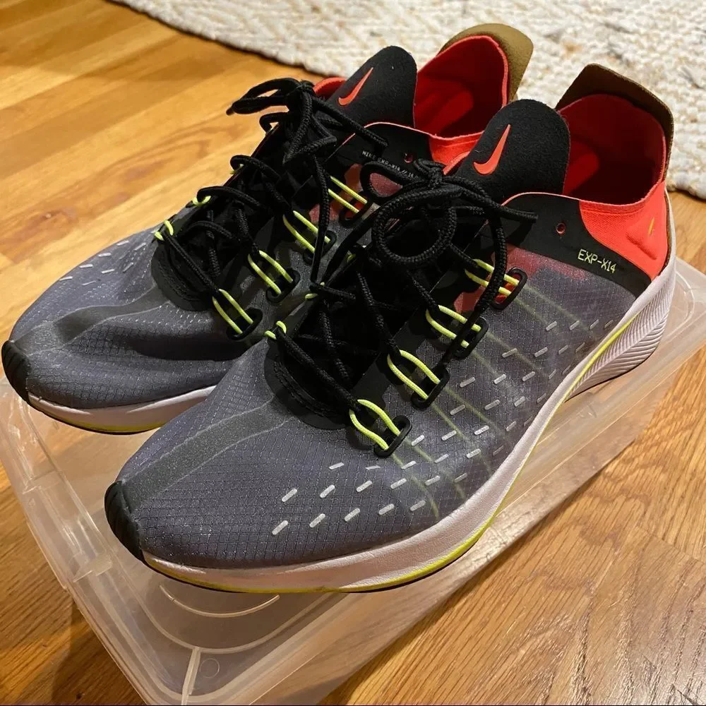 NIKE Women’s EXP-X 14 Sneaker